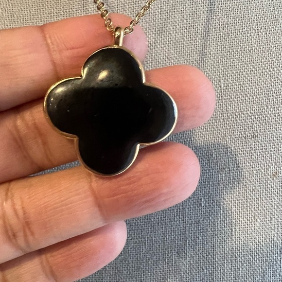 Vintage Clover Necklace Luxury Necklace - Picture 4 of 5